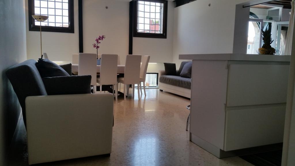 Elisabeth Waterfront Apartment Venice Exterior photo